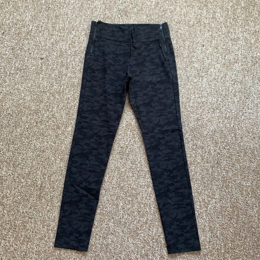Black and gray camo pants